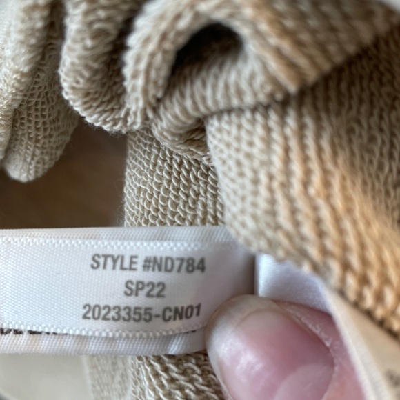 Madewell Men's Beige Crewneck Sweater - Picture 4 of 9
